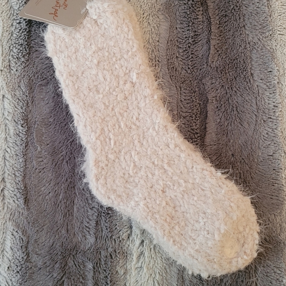 Crown Vintage fuzzy socks NWT